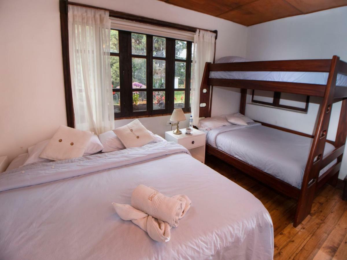 Hosteria Papagayo Cotopaxi Machachi Buitenkant foto